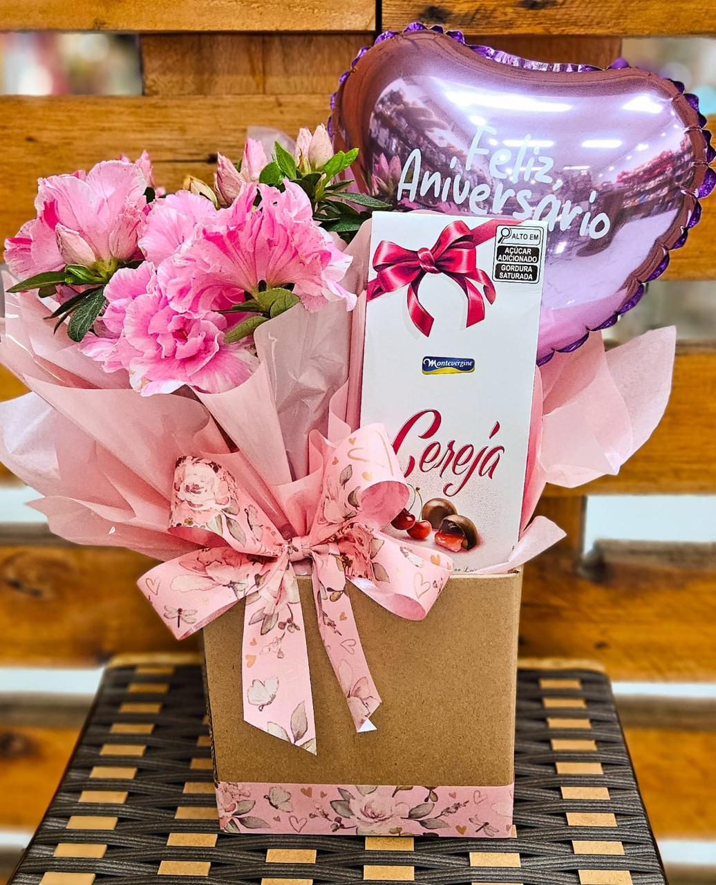 Flores com chocolates para aniversário - Floricultura Amor e Flor